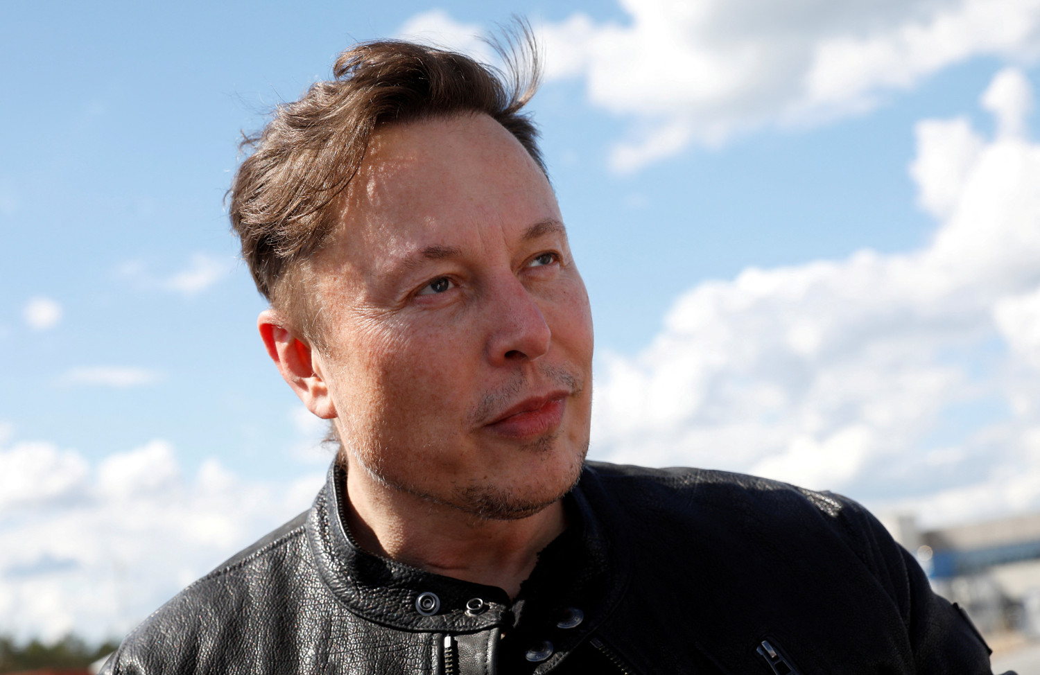 Musk alimenta su negocio: SpaceX compra un paquete publicitario de Starlink en Twitter