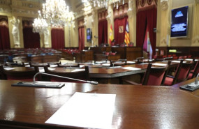 ep archivo   vista de la sala de las cariatides en el parlament balear