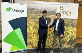 ep el director territorial de noroeste de unicaja manuel rubio y el presidente del consejo regulador