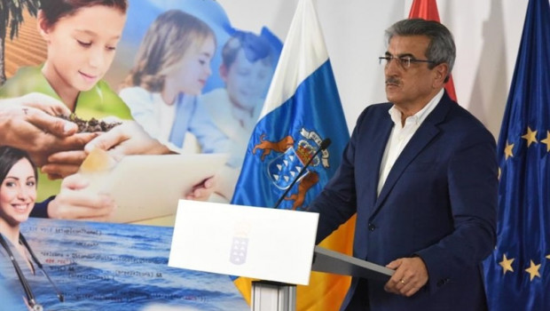 ep el vicepresidente del gobierno de canarias y consejero de hacienda presupuestos y asuntos