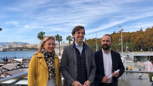 ep el vicesecretario de comunicacion del pp pablo montesinos con los diputados del pp carolina