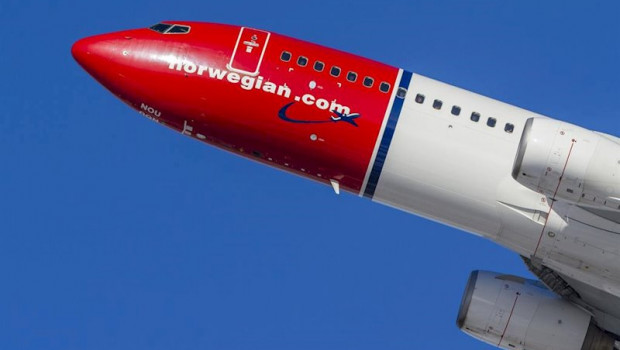 ep imagen de una avion de norwegian