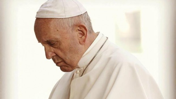 ep papa francisco rezando enimagen publicadasu cuentainstagram