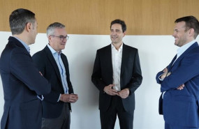 ep representantes de bbva y repsol durante el acuerdo para impulsar la descarbonizaciuon del