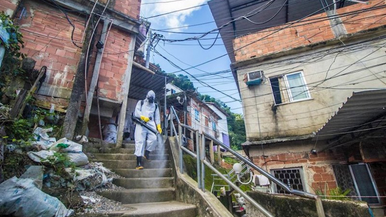 ep trabajos de desinfeccion por la pandemia de coronavirus en rio de janeiro ep trabajos de desinfeccion por la pandemia de coronavirus en rio de janeiro