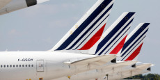 les boeing 777 d air france sur le tarmac de l aeroport de paris charles de gaulle 