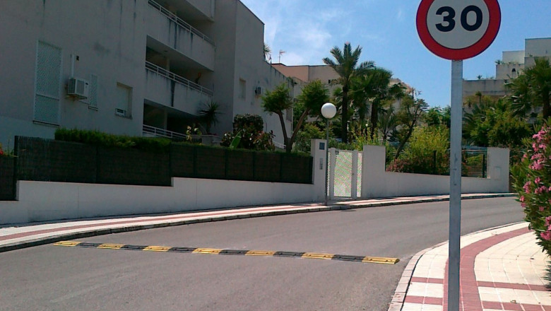 1606728855 se al vertical para reductores de velocidad