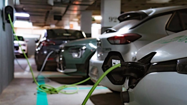 ep archivo   parking en madrid de vehiculos de coches electricos