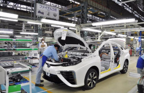 ep archivo   toyota y otros fabricantes japoneses ofrecen vehiculos con combustibles sinteticos en