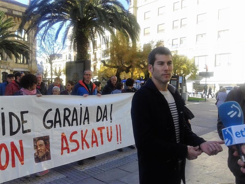 ep arkaitz rodriguez lider de sortu en una movilizacion