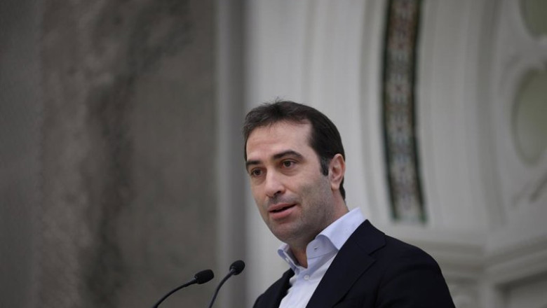ep el ministro de economia comercio y empresa carlos cuerpo durante la firma del convenio de