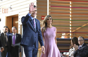 ep el presidente del gobierno en funciones pedro sanchez y su mujer begona gomez a su llegada al