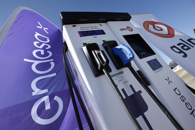 Endesa Inaugura El Primer Punto De Carga Rápida De Los Cinco Que Instalará En Ga | ENDESA ep endesa inauguraprimer puntocarga rapidalos cincoinstalara en ga