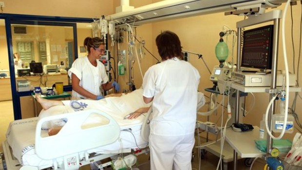 ep enfermerasun pacienteuna habitacionhospital