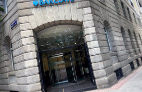 ep fachada de una oficina de la entidad financiera barclays ubicada en la calle jose abascal 51 en 20200904110303