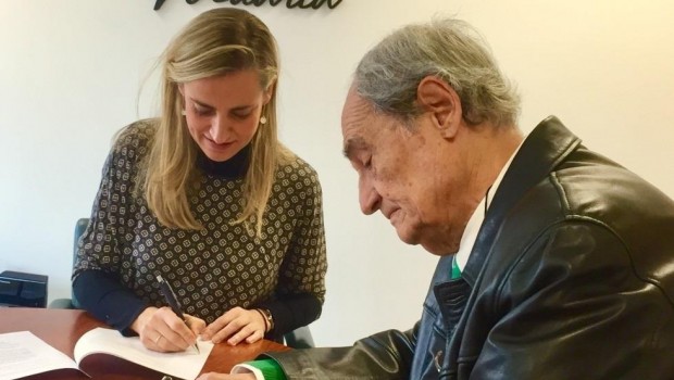 ep firmaacuerdola biblioteca miguel angel ribera