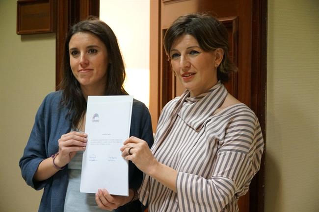 Irene Montero (Podemos) y Yolanda Díaz (En Marea), en el Congreso | EN MAREA ep irene montero podemos y yolanda diaz en marea encongreso