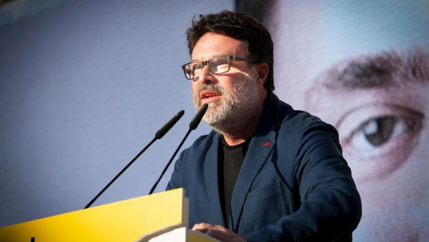 ep joan josep nuet en un mitin de erc en sabadell