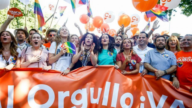 ep la portavoz de ciudadanos en el congreso ines arrimadas junto otros politicos del partido en la