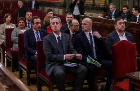 ep los lideres independentistas exvicepresidentela generalitat oriol junqueras d exconsejeroasuntos exteriores raul romeva c yexconsejerointerior joaquim forn i juntorestolos acusadosproceso soberanista catalan