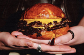 ep np junk burger la mejor hamburguesa de espana 2022 llega a barcelona valencia y murcia