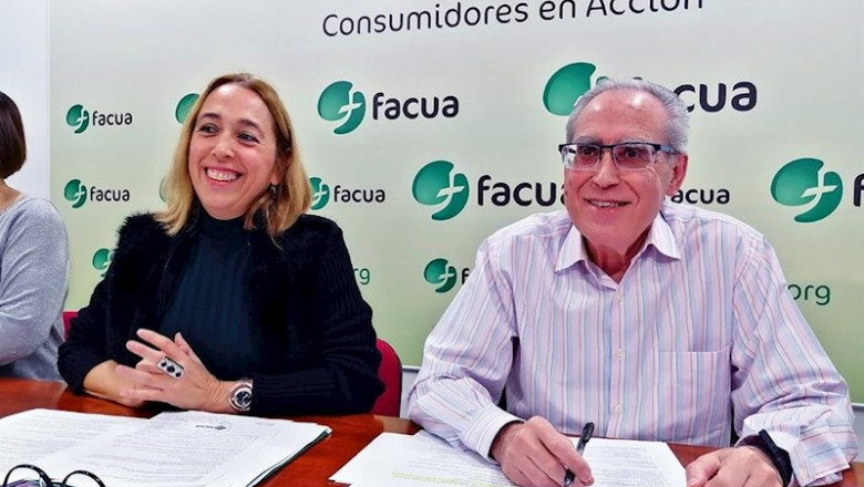 ep olga ruiz y paco sanchez legran en la junta directiva de facua celebrada el pasado 15 de febrero ep olga ruiz y paco sanchez legran en la junta directiva de facua celebrada el pasado 15 de febrero