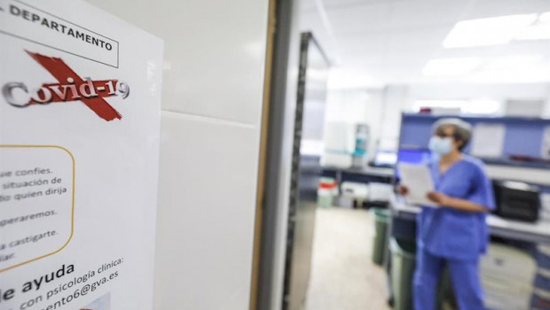 ep personal sanitario trabaja en en el hospital arnau de vilanova donde hay pacientes infectados con