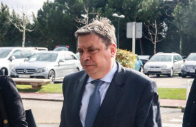 ep planas apunta que siguede cerca el extrano comportamientoprecio de