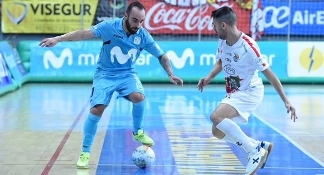Ricardinho, de Movistar Inter, ante Sergio, de Naturpellet Segovia | LNFS ep ricardinho de movistar inter ante sergio de naturpellet segovia
