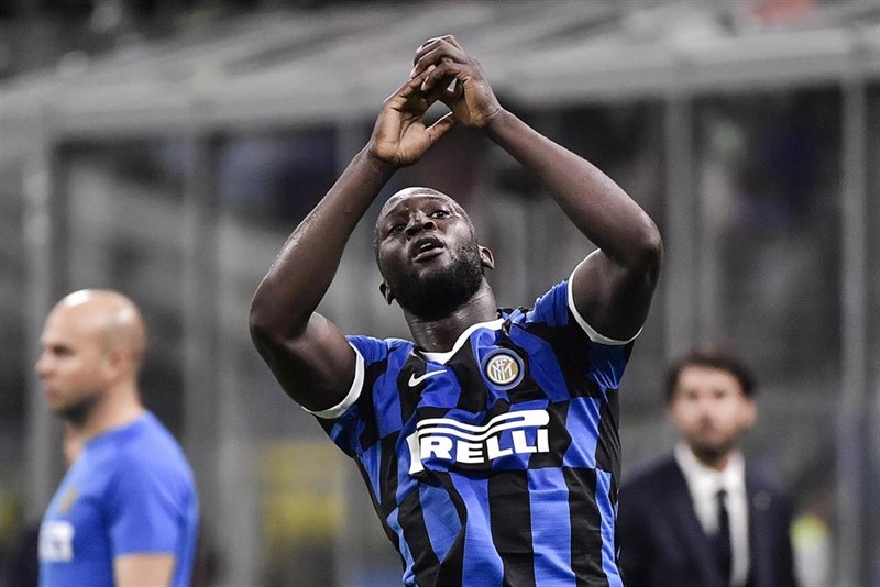 ep romelu lukaku celebra un gol con el inter