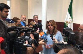 ep susana diaz atiendelos periodistas