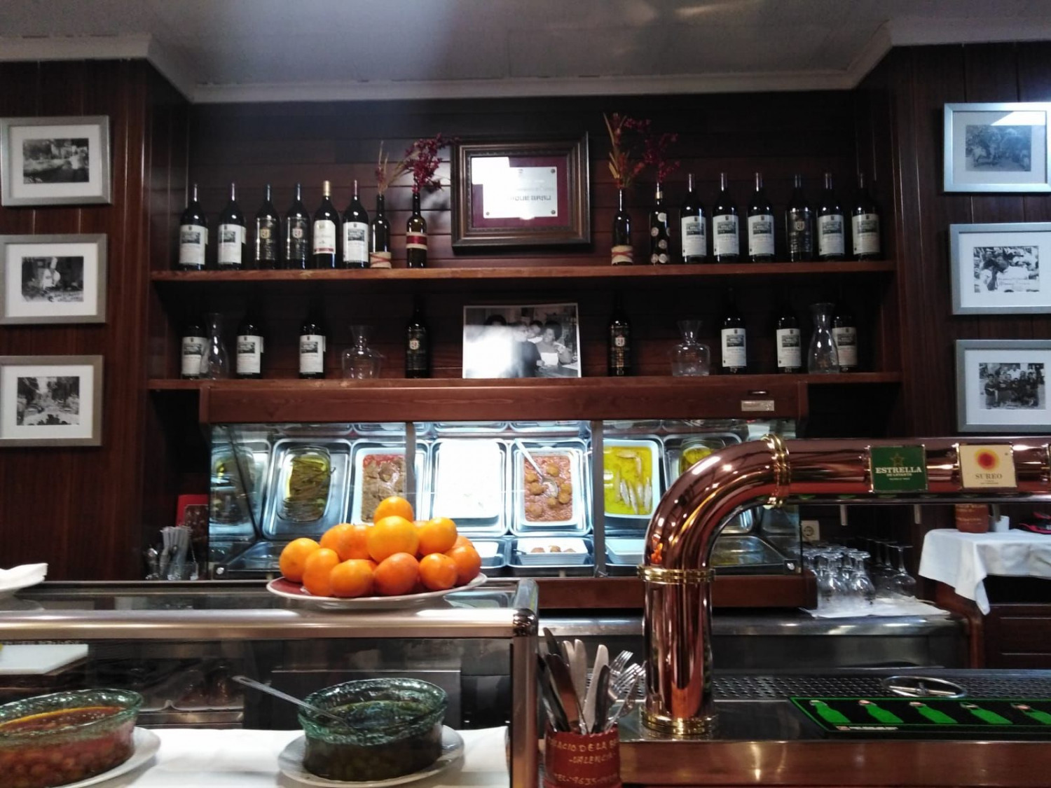 Cataluña amplía el horario de restaurantes y las reuniones hasta 10 personas