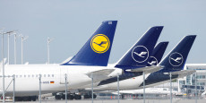 des avions lufthansa a l aeroport du munich en allemagne 20250310101928 