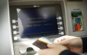 ep archivo   cliente de un banco acudiendo a un cajero