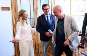 ep archivo   i d la vicepresidenta segunda yolanda diaz el presidente de la ceoe antonio garamendi y