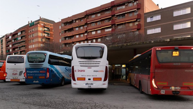 ep archivo   varios autobuses en la estacion de fabra i puig a 23 de enero de 2026 en barcelona