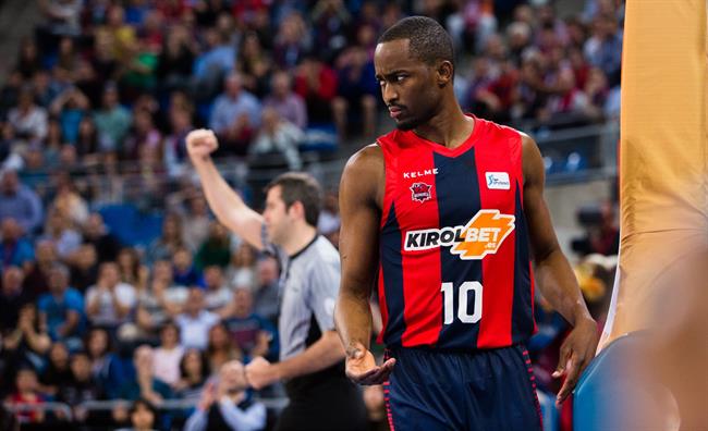 Beaubois en mitad del partido contra el Barcelona | I. MARTÍN ep beauboismitadpartidobarcelona