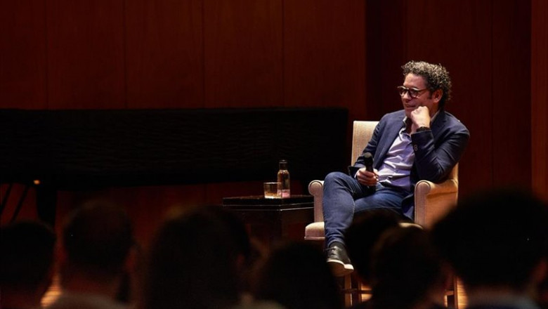 El director de orquesta, Gustavo Dudamel, durante su encuentro con los alumos de la Escuela Superior de Música Reina Sofía. | ESCUELA SUPERIOR DE MÚSICA REINA SOFÍA ep el director de orquesta gustavo dudamel durante su encuentro con los alumos de la escuela