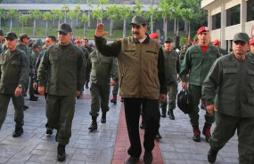 ep el presidente de venezuela nicolas maduro y el ministro de defensa venezolano vladimir padrino