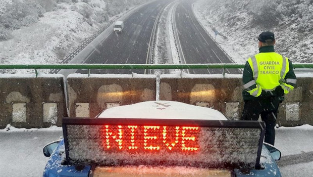 ep el temporal deja mas de 700 incidencias en galicia por nieve caida de arboles polas y rachas de