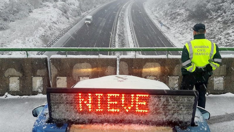 ep el temporal deja mas de 700 incidencias en galicia por nieve caida de arboles polas y rachas de ep el temporal deja mas de 700 incidencias en galicia por nieve caida de arboles polas y rachas de