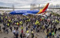 ep empleadosboeing celebranfinalizaciondiezmilesimo 737boeing ep empleadosboeing celebranfinalizaciondiezmilesimo 737boeing