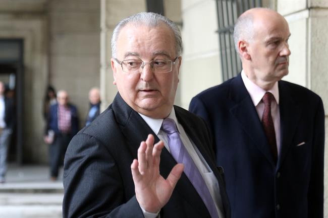 El exconsejero Antonio Fernández, a su llegada a la Audiencia para el juicio | EUROPA PRESS ep exconsejero antonio fernandez allegadala audienciajuicio