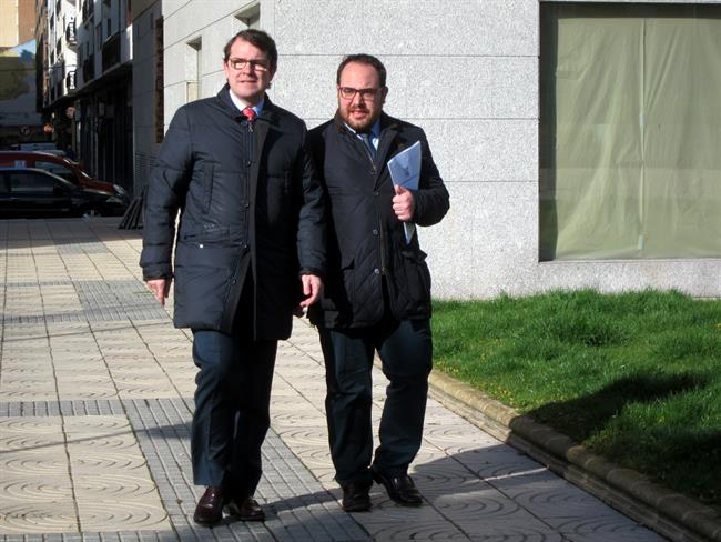 Fernández Mañueco en Salamanca junto al concejal de Obas. 16-4-2018 | EUROPA PRESS ep fernandez manuecosalamancaal concejalobas 16-4-2018