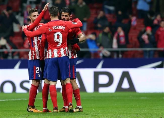 Fernando Torres y Diego Costa se abrazan tras un gol del Atlético | TWITTER ep fernando torresdiego costaabrazanun golatletico