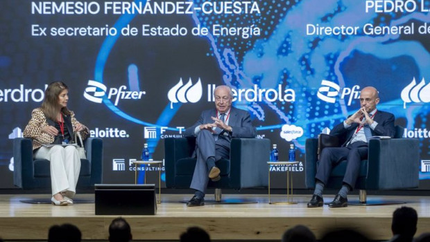 ep i d la presidenta de omel carmen becerril el exsecretario de estado de energia nemesio ep i d la presidenta de omel carmen becerril el exsecretario de estado de energia nemesio