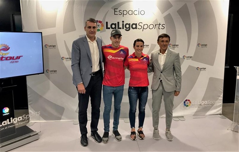ep jose antonio montero director adjunto de rrii de laliga y el presidente de la fetri jose hidalgo