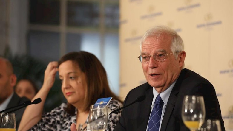La presidenta del Grupo de Socialistas y Demócratas en el Parlamento Europeo, Iratxe García (i) y el ministro de Asuntos Exteriores, Unión Europea y Cooperación en funciones, Josep Borrell (d) durante su intervención en un desayuno informativo | Marta Fernández Jara - Europa Press ep la presidenta del grupo de socialistas y democratas en el parlamento europeo iratxe garcia i y el