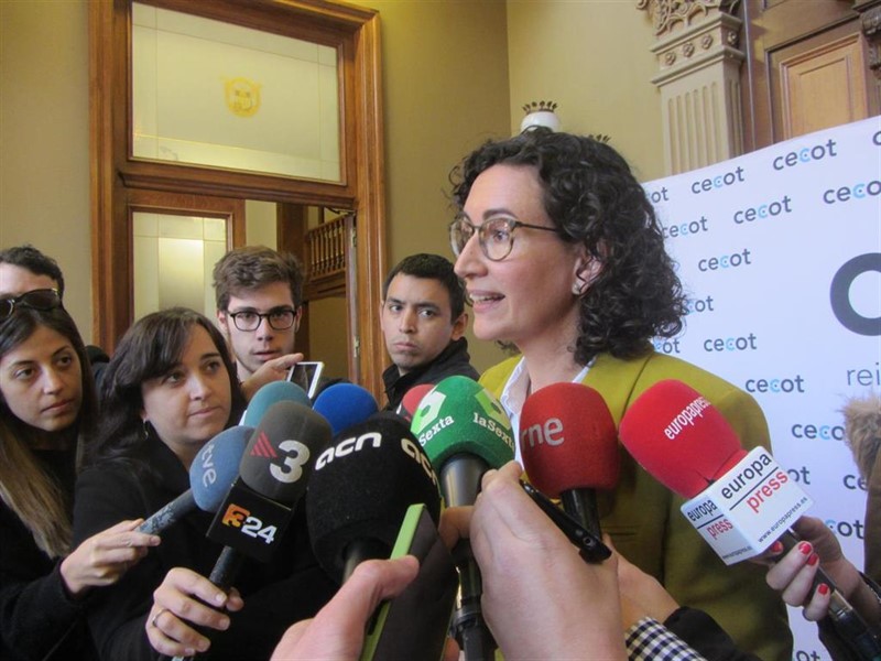 ep la secretaria general de erc marta rovira atendiendo a los medios