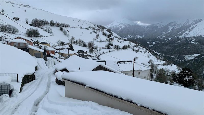 ep nieve caida en cangas del narcea